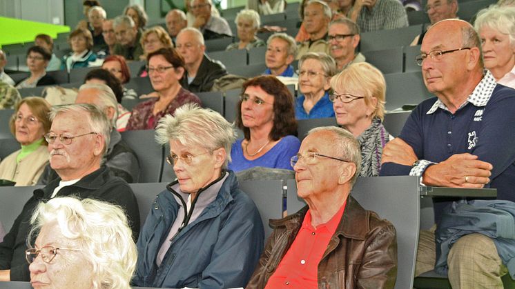 Ministerin Golze eröffnet das Sommersemester 2015 des Seniorenseminars