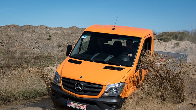 Sprinter 6x6 er en bil for dem, der har behov for at få mandskab og materiel frem uanset omstændighederne