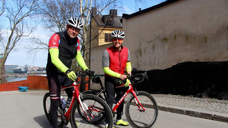 Nu cyklar Måns Möller och Christer Skog från Stockholm till Kreta på 23 dagar 
