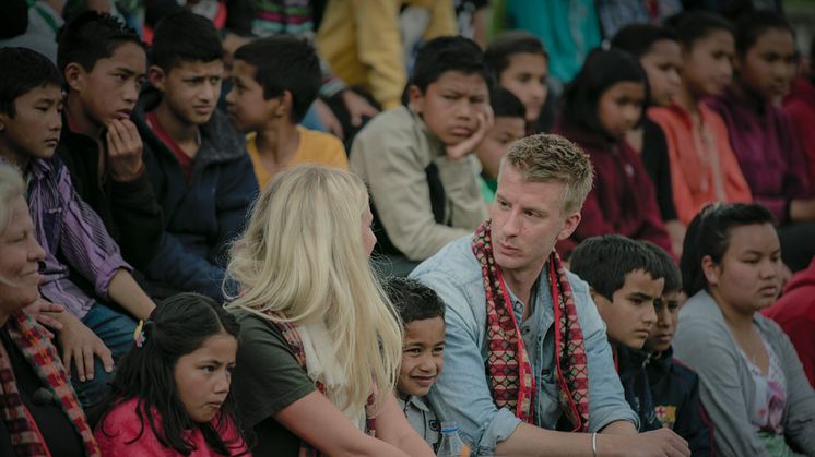 Nepal_Filip Berg och Penny i barnbyn Kavre