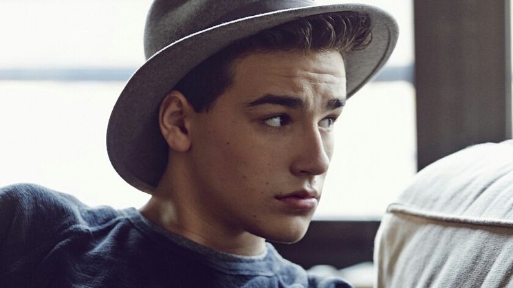 Den unge singer/songwriter Jacob Whitesides kommer til VEGA