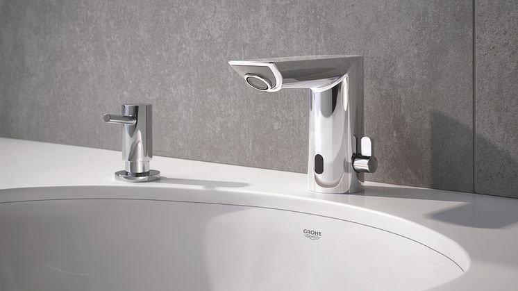 GROHE_Bau cosmopolitan E_Chrome_36451000_Mood