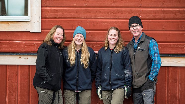 Eva Vidholm, Elina Löfholm, Emma Vidholm och Torgny Vidholm. Foto: Sara Ängfors