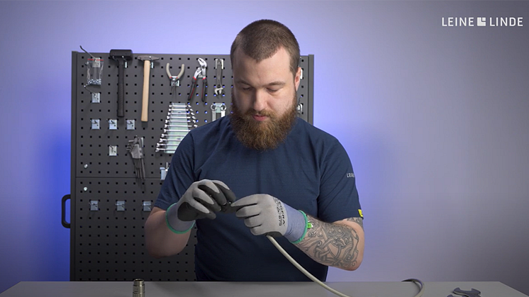 How to install an M23 connector (soldering type) to a cable.png