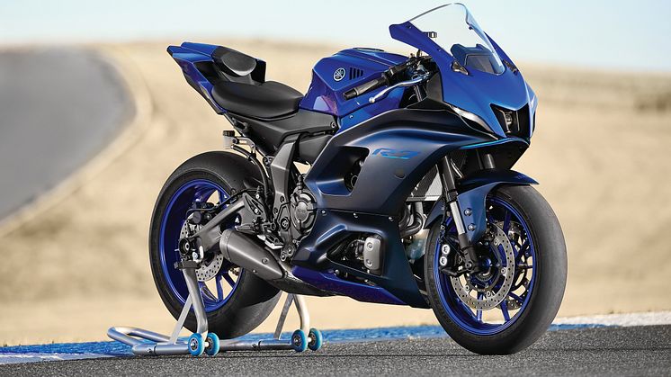 「YZF-R7」（米国仕様）※サーキット走行用に一部保安部品を取ったものです