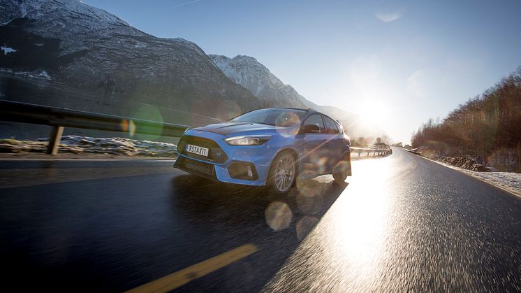2018 Ford Focus RS taxi (3)