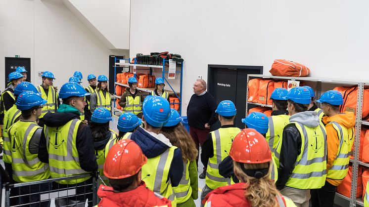 De studerende besøgte blandt andet Workshoppen, hvor ESVAGT selv producerer og vedligeholder deres både.