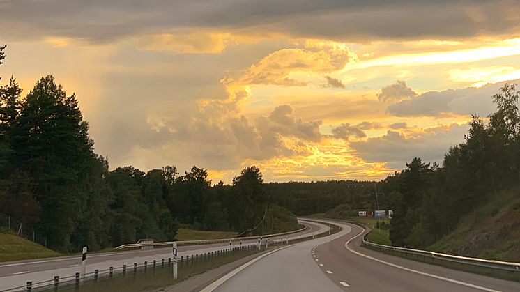 NY SINGEL. Jan Johansen släpper countryklassikern "On The Road Again"