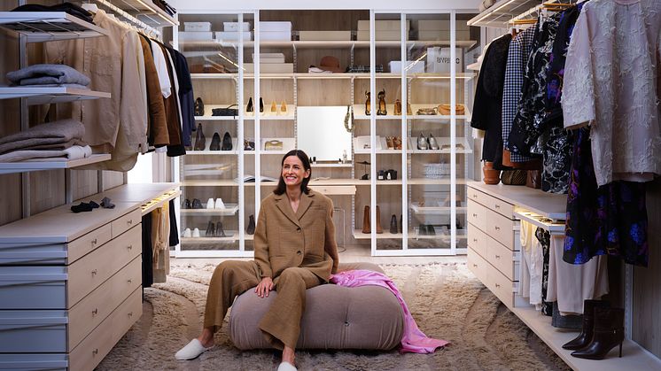 Décor+ by Elfa: A flexible, Scandinavian-designed storage solution that seamlessly blends style and function, allowing you to create a wardrobe as unique as you are.