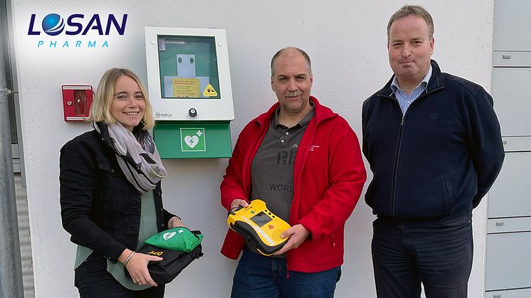 Losan Pharma stellt öffentlichen Defibrillator zur Verfügung 