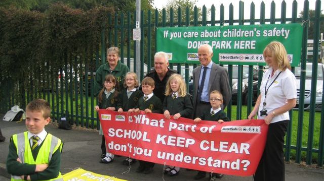 Banner campaign targets dangerous ‘school run’ parking