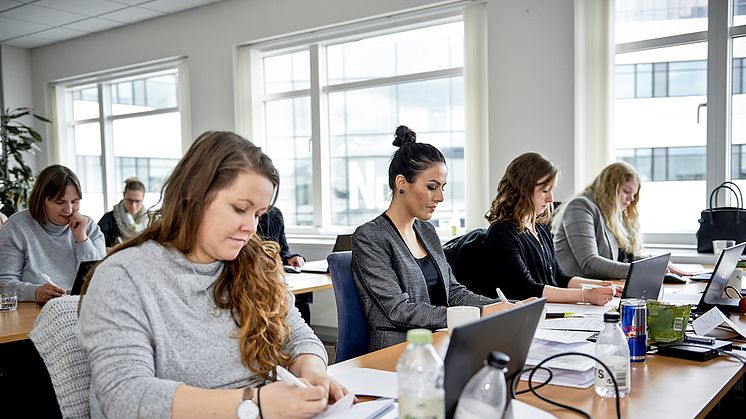 Azets har oprettet en intern lønuddannelse