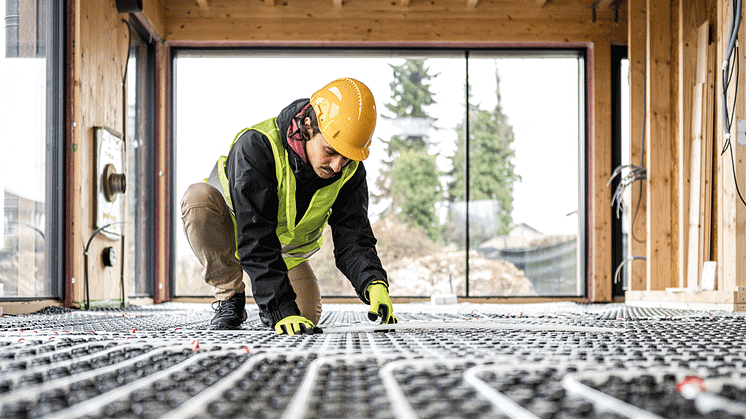 Ønsker du mere effektivitet og sikkerhed ved nybyggeri og renovering? Køb det professionelle udstyr fra førende producenter fra én enkelt kilde via Conrad Sourcing Platform. Fotokilde: vm/Getty Images