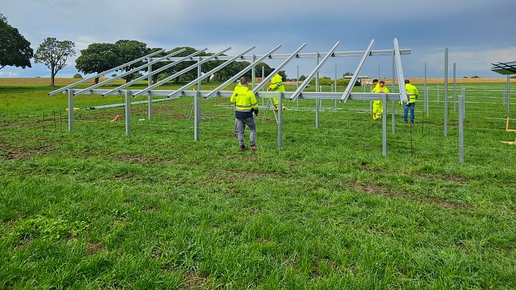 Start of construction for the first SECURSUN solar parks, like here in Brusow. In total, a portfolio of 1.1 GWp will be built by 2026. (Photo: SUNOTEC)