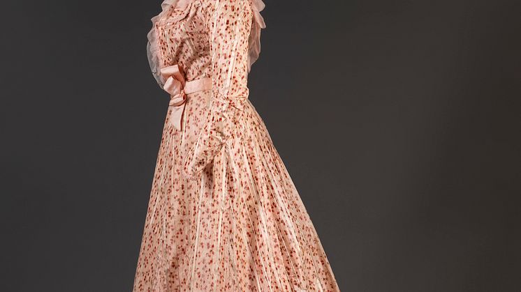 Rosa klänning, 1901
