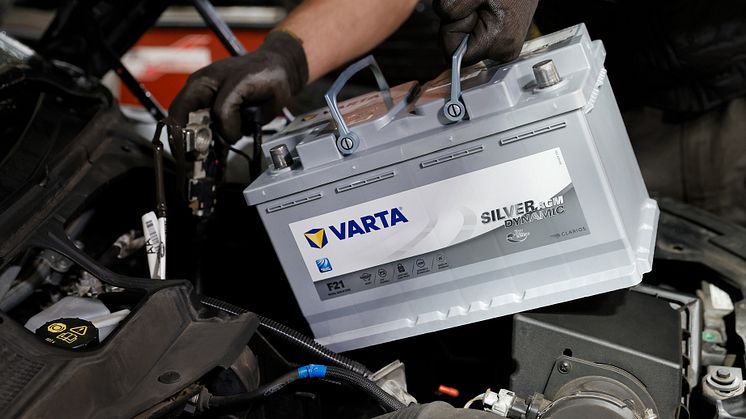 Bilister bør gøre det til en vane at lade et værksted kontrollere deres batteri inden vintersæsonen. Foto: Clarios