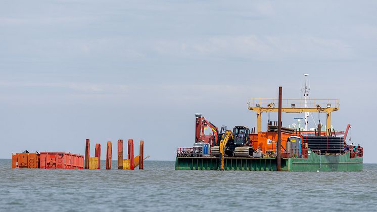 Die vorbereitenden Bohrungen im Wattenmeer laufen noch bis voraussichtlich Anfang September.