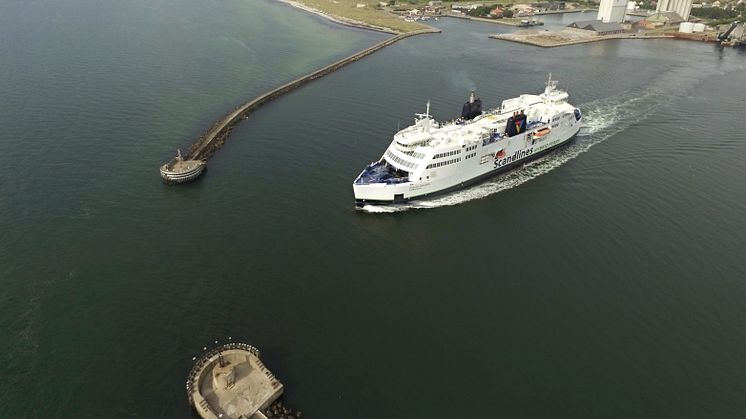 Scandlines' Hybridfähre "Prinsesse Benedikte" im Hafen von Rødby