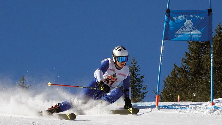 Skifahrer an der Inferno-Abfahrt in Aktion