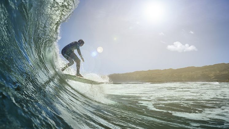 Mit der Instinct Solar Surf Edition können ab sofort Informationen zur Surfzeit, der maximalen Geschwindigkeit oder der längsten Welle aufgezeichnet werden.