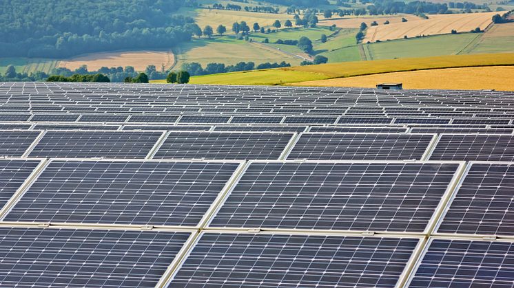 Sonnenland Bayern: Am Pfingstmontag wurden 4.000 Megawatt Strom dem europäischen Verbundnetz zur Verfügung gestellt.