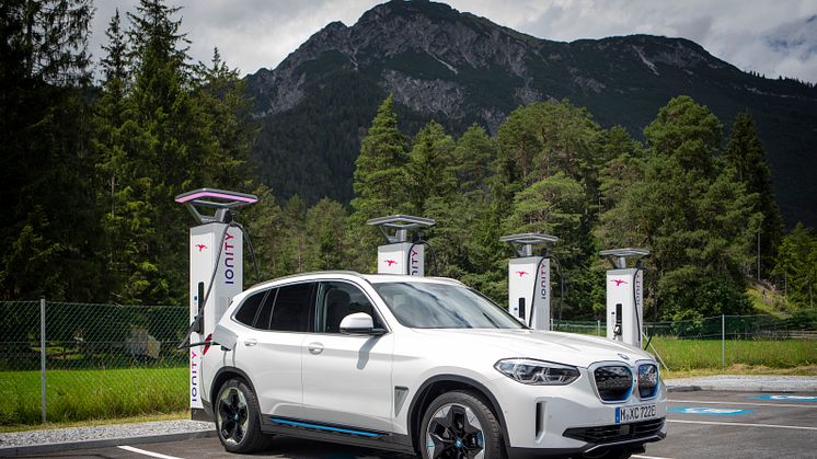 BMW Charging og MINI Charging: Nye ladetjenester lanseres for fullt i Norge