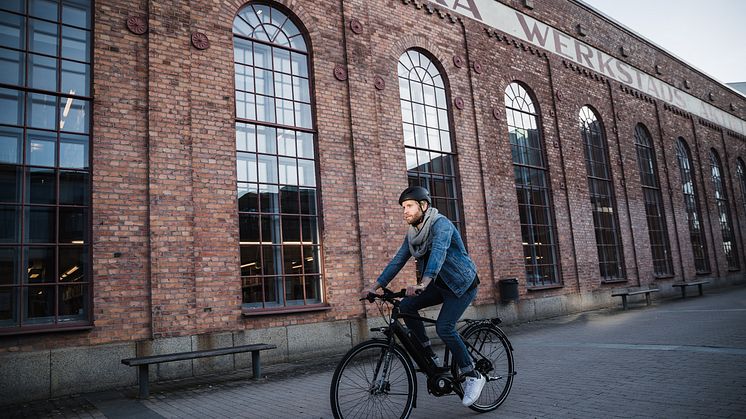 Crescents smartbike först med integrerad ABS-broms för cyklar och egen app