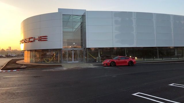 Porsche Center Helsingborg – Sveriges nya fullserviceanläggning för allt som rör Porsche.