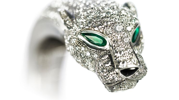 Cartier "Panthère" smaragd- og diamantarmring. Nypris: ca. 1,8 mio. kr. Vurdering: 300.000-500.000 kr.