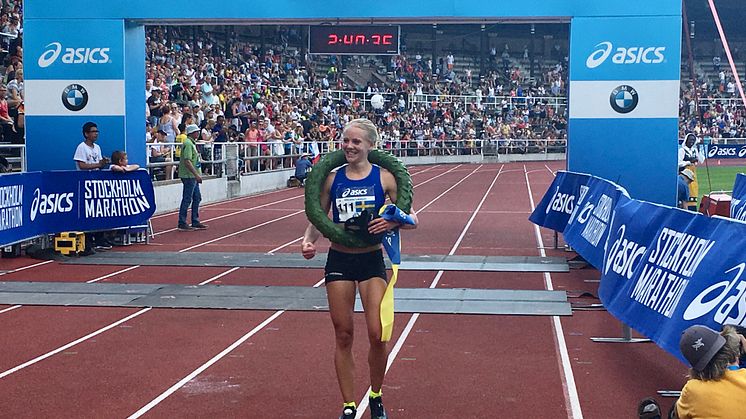 Mikaela Larsson och Lawi Kiptui vann ASICS Stockholm Marathon 2018