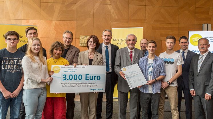 Foto: Preisträger: Edith-Stein-Schule, Staatliche Realschule (Alzenau), Projekt: "Energieparcours für Erneuerbare Energien"