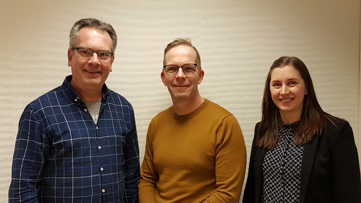 Structor Projektledning Dalarna växer. Mats Liss till vänster, Mikael Hansson (VD) i mitten och Ida Hamelius till höger.