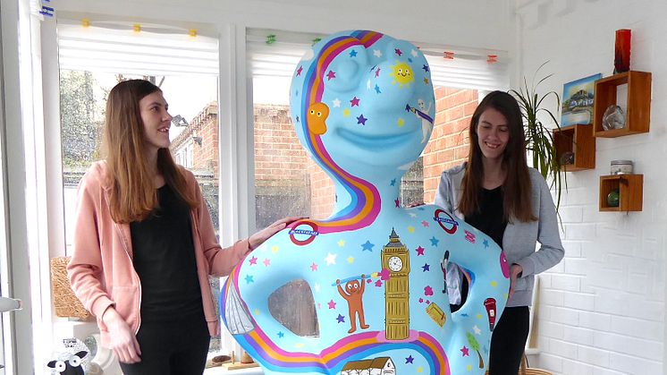 Thameslink Morph with the artists Phillippa and Rachael Corcutt