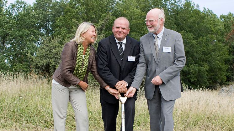 Jordbruksministern tog första spadtaget för nytt forskningscentrum