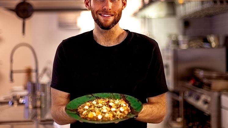 Joel kommer från en släkt fylld av kockar, hobbymatlagare och kokboksskribenter och visste tidigt att maten skulle bli fokus i karriären.