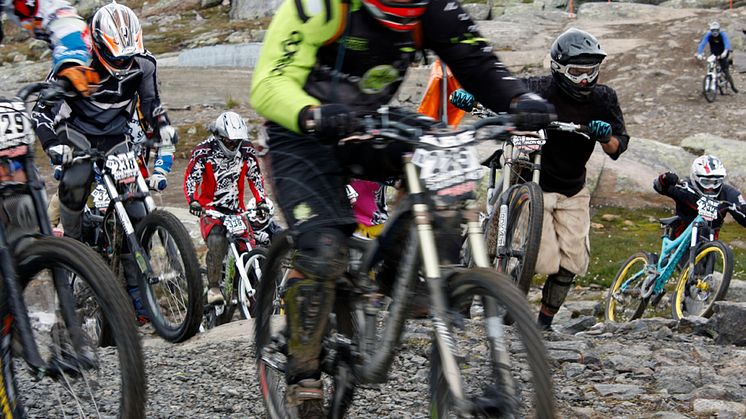 SkiStar Åre: Maxi Avalanche i Åre -  Maratondownhill med masstart 