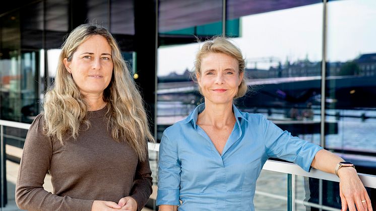 Glenda Napier (tv) og Carolina Benjaminsen, CEOs i klyngeorganisationerne Energy Cluster Denmark og DigitalLead, vil samarbejde om øget digitalisering af energisektoren.