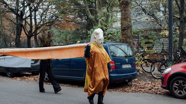 Helbredelsen af Hannah Elbke og Natalia Anna Ciepiel. Foto af Marina Castagna, 2020.jpeg