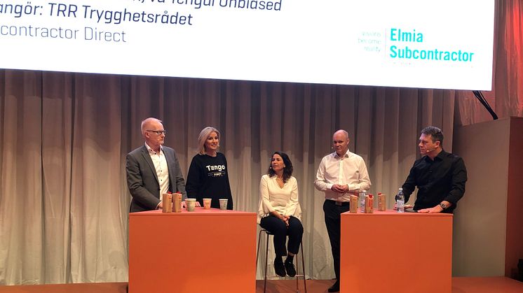 Lennart Hedström, TRR, Elin Öberg Mårtensson, Tengai Unibiased, Robin Teigland, Chalmers, Per Engler, Volvo Car Broup, samt moderatorn Nicklas Bergman på Elmia Subcontractors Direct scen 2019