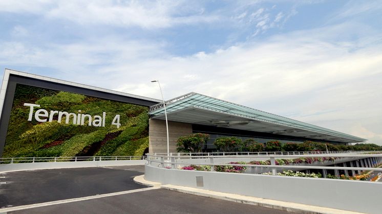 Terminal 4 - Facade