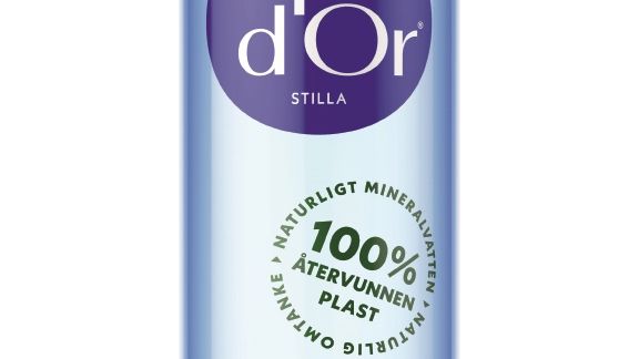 Aqua d'Or flaska av 100% återvunnen PET