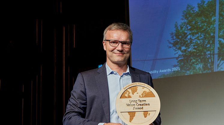 Thomas Kähler, bestyrelsesformand ROCKWOOL Group modtager årets særpris ved Sustainability Awards 2021.
