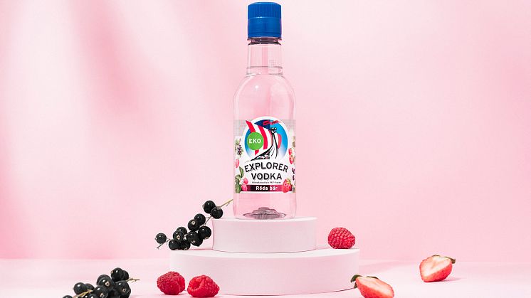 Ett skepp kommer lastat med nyheten Explorer Vodka Röda Bär