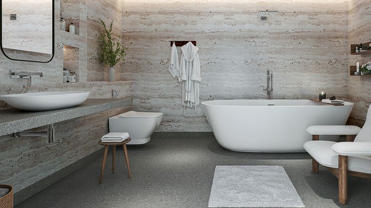 Våtrumskollektionen från Forbo Flooring, vägg/bård Onyx+ travetine natural, golv Rich clay