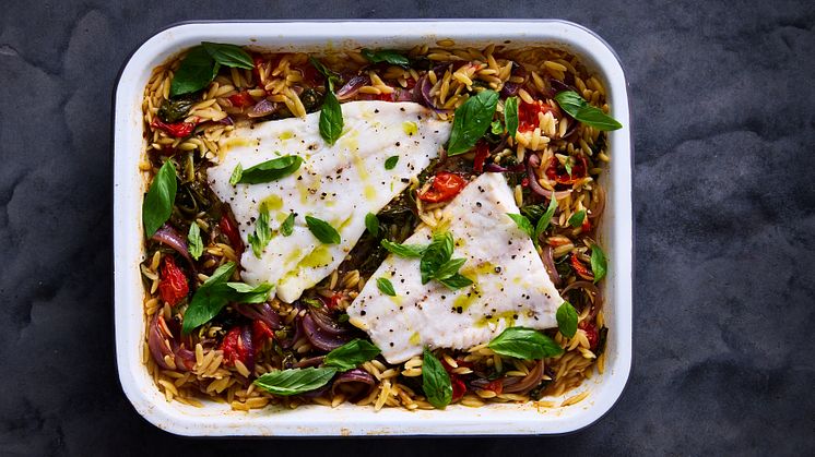 Baked Norwegian cod and cherry tomato orzo with spinach and basil (1)