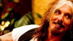 Världsartisten John Corabi kommer till Örebro