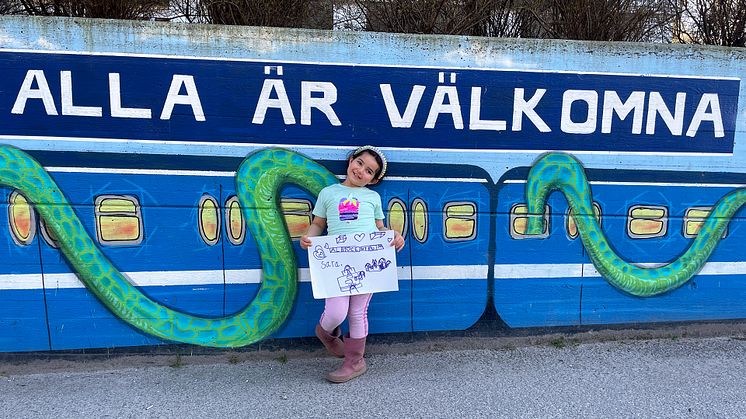 Sara 6 år - vinnare i Botkyrkabyggens teckningstävling 2024.jpg