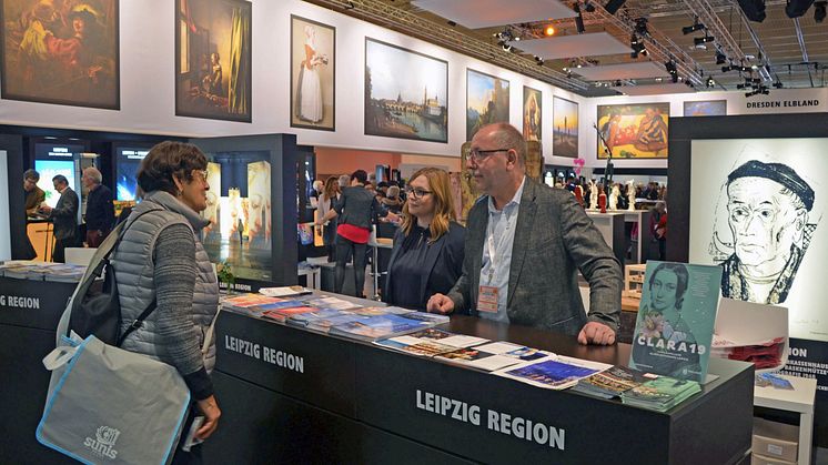 Besucher können sich am Leipzig-Counter auf der Internationalen Tourismus-Börse in Berlin über attraktive Reiseangebote und Veranstaltungen informieren