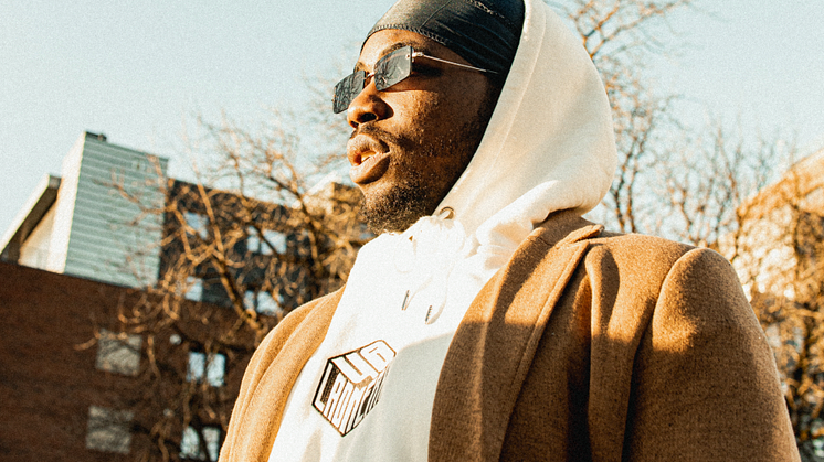 20-årige Jango fra Arendal har fått med seg artisten Nasrii på singelen «Streit». Låta er første smakebit fra hans kommende debutalbum. Foto: Endre Gjendem