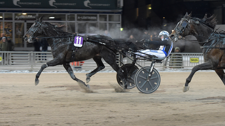 Gareth Boko och Magnus A Djuse segrade i Gert Lindbergs lopp på annandagen 2021. Foto TR Bild